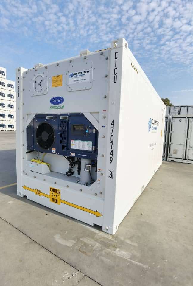 How do refrigerated shipping containers work